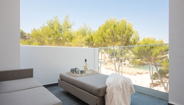 Resa Estates Ibiza te koop appartement Vadella Mar zee zicht terras.jpg